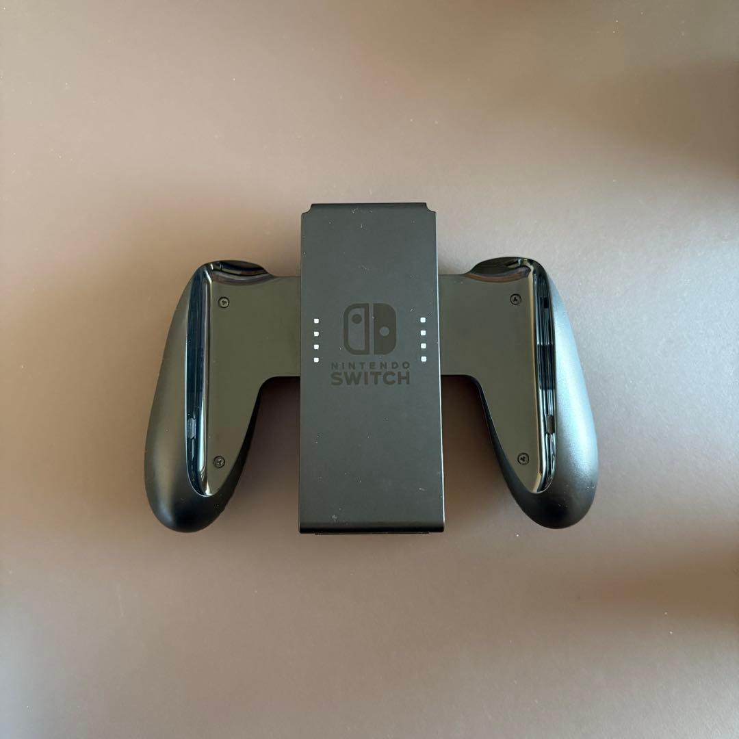 Nintendo Switch 本体 Joy-Con 4本/ソフト2本/ケース