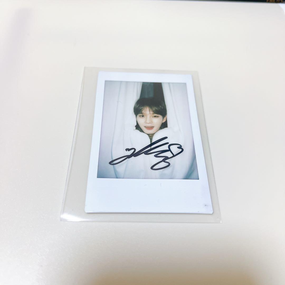 ORβIT ユンドン サイン入りチェキ ORβIT ユンドン YOONDONG サイン入り