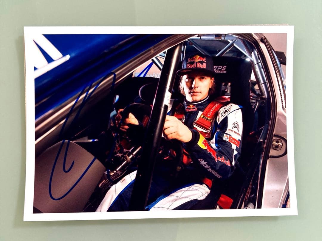 セール中…キミ・ライコネン直筆サイン入り2Lサイズ写真…