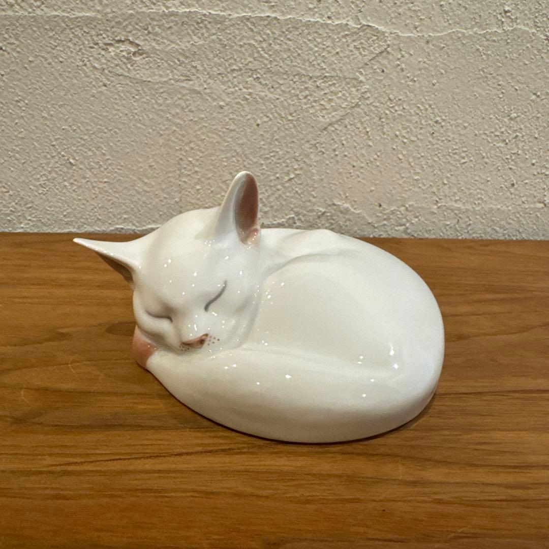 ロイヤルコペンハーゲン フィギュリン 白猫 眠り猫