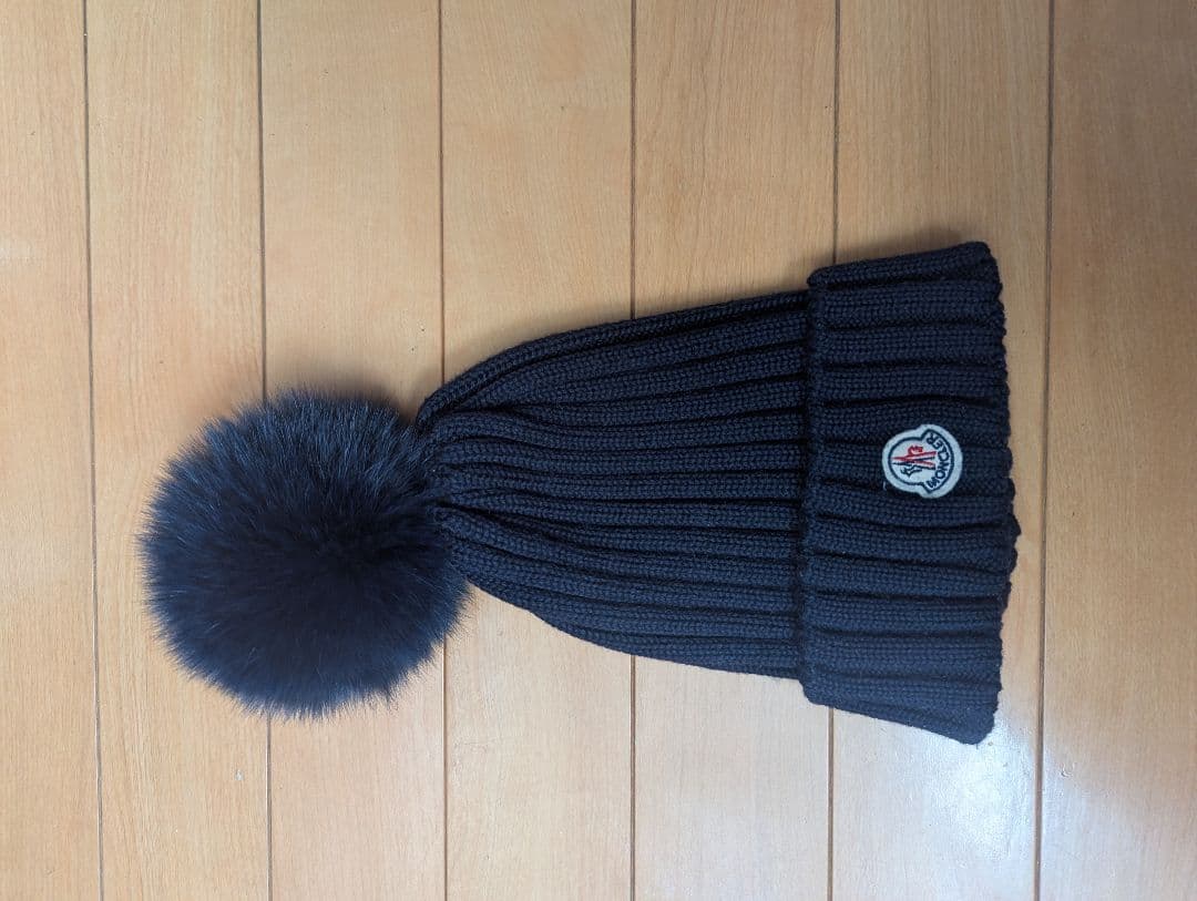 かおりンゴ様専用】（未使用）MONCLER ネイビー ポンポン付きニット帽