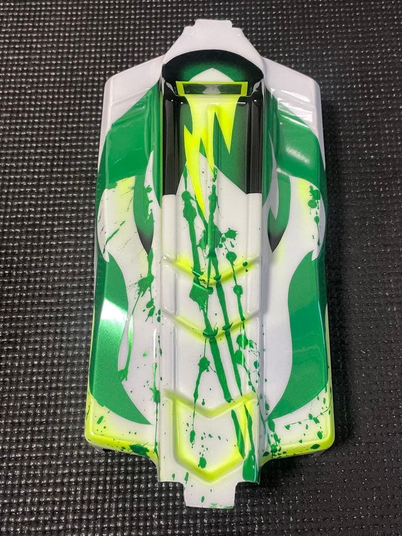 アソシエイティッドB74用塗装済ボディ