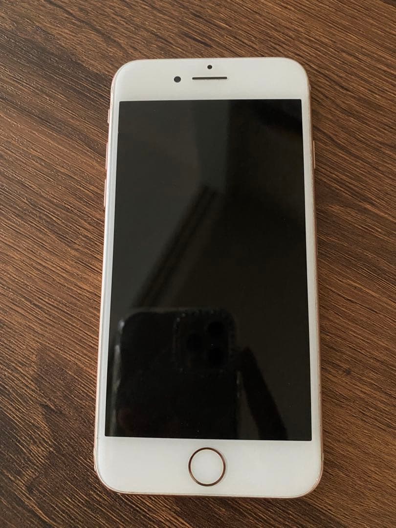 iPhone 8 ゴールド 背面ひび割れあり