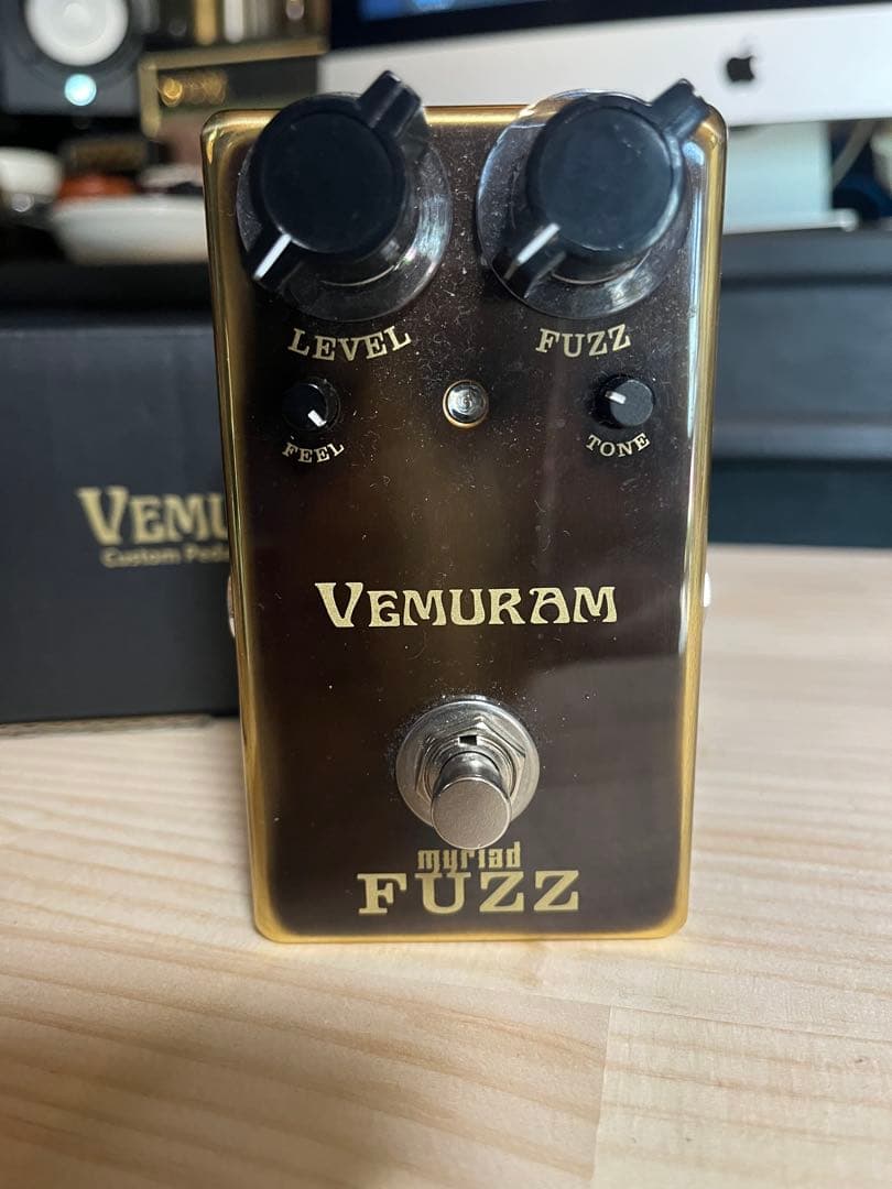 最終価格　Vemuram myriad FUZZ serial 4000番台 最終価格 Vemuram myriad FUZZ serial 4000番台