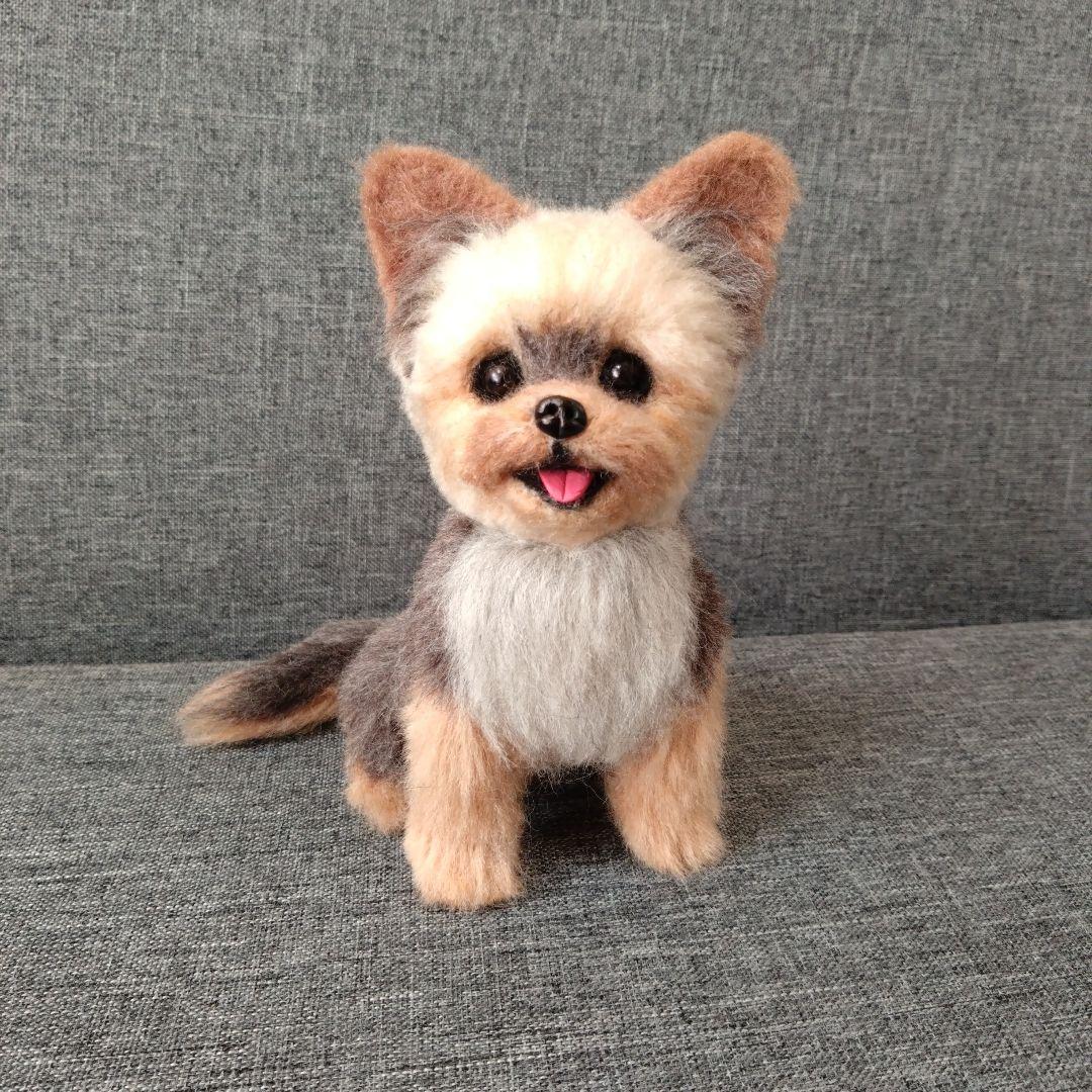 羊毛フェルト ヨークシャーテリア ハンドメイド 犬 置物