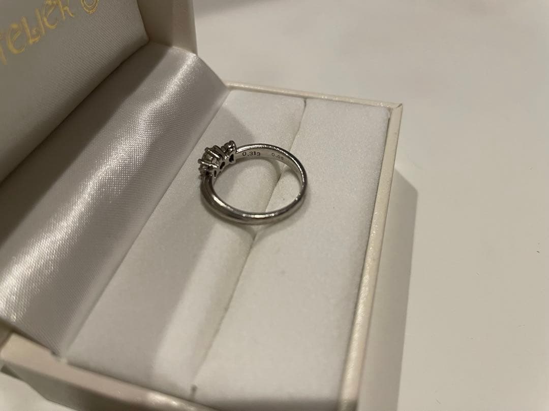 YAYOI ダイヤリング 0.32ct Pt900 プラチナ 高級感あるデザイン