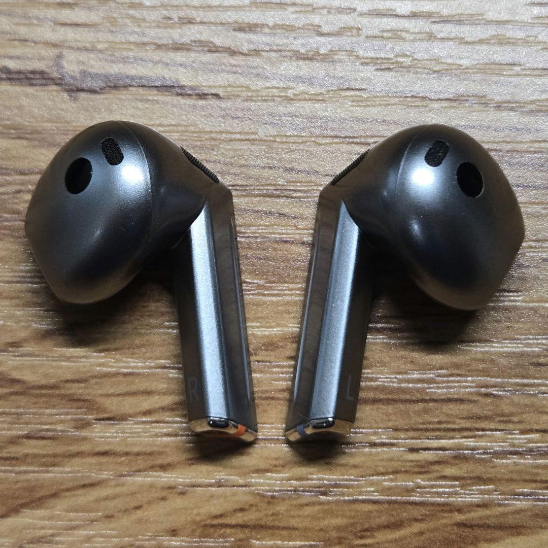 《付属品完備》Galaxy Buds3 シルバー イヤホン 充電ケース