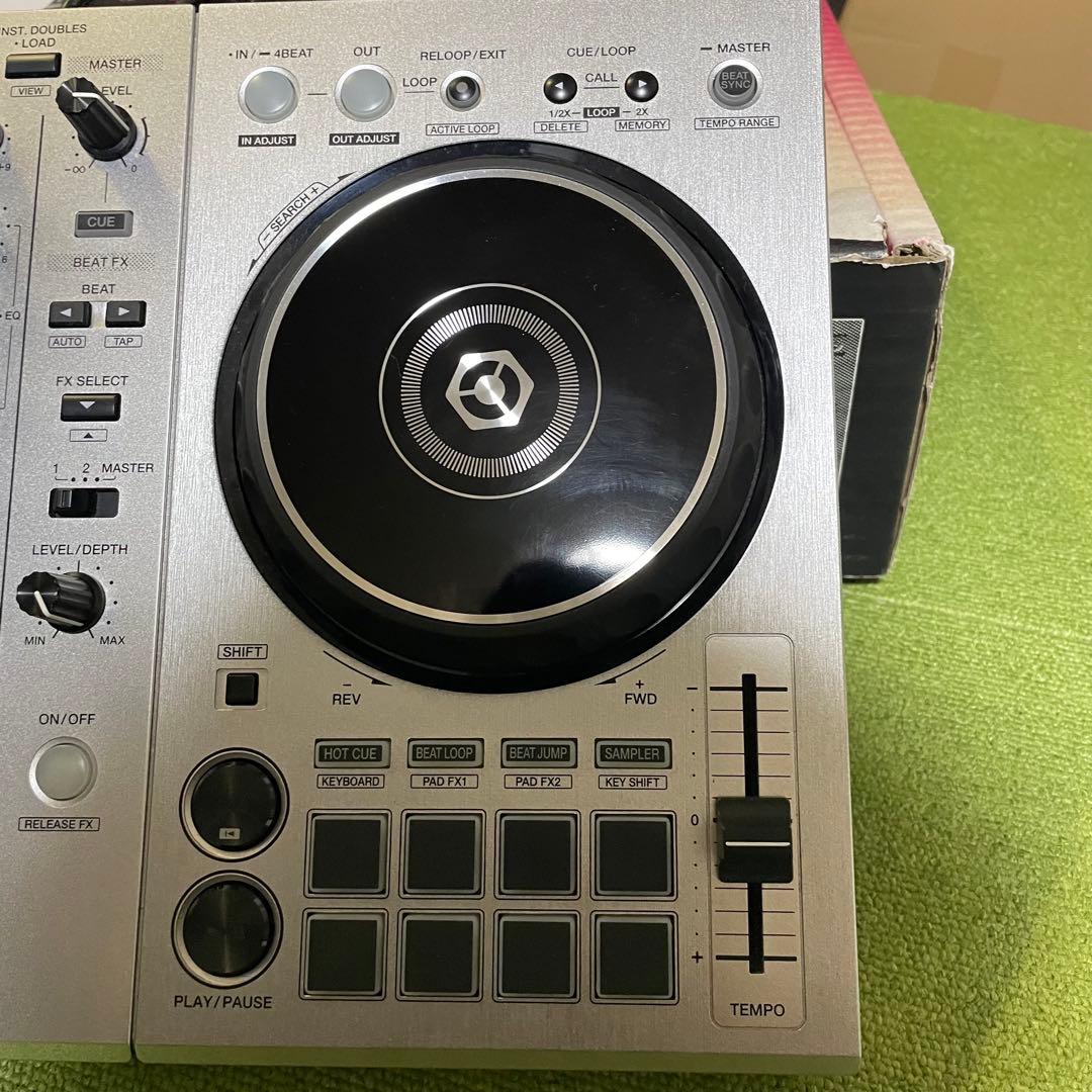 美品・限定シルバーモデル！DDJ-400 、保護カバー付き
