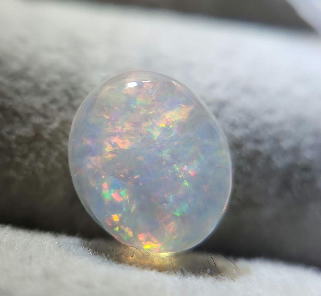 シャボン玉天然オパール 1.676ct