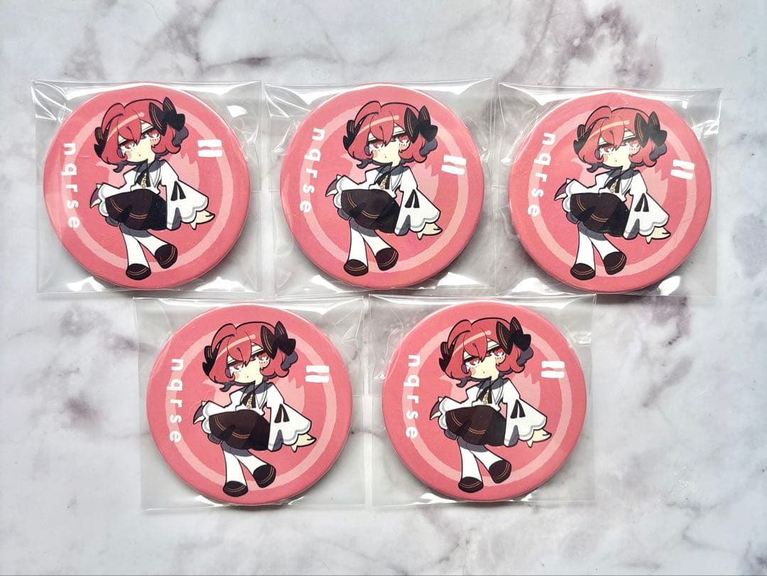 あなめ nqrse 缶バッジ - メルカリ