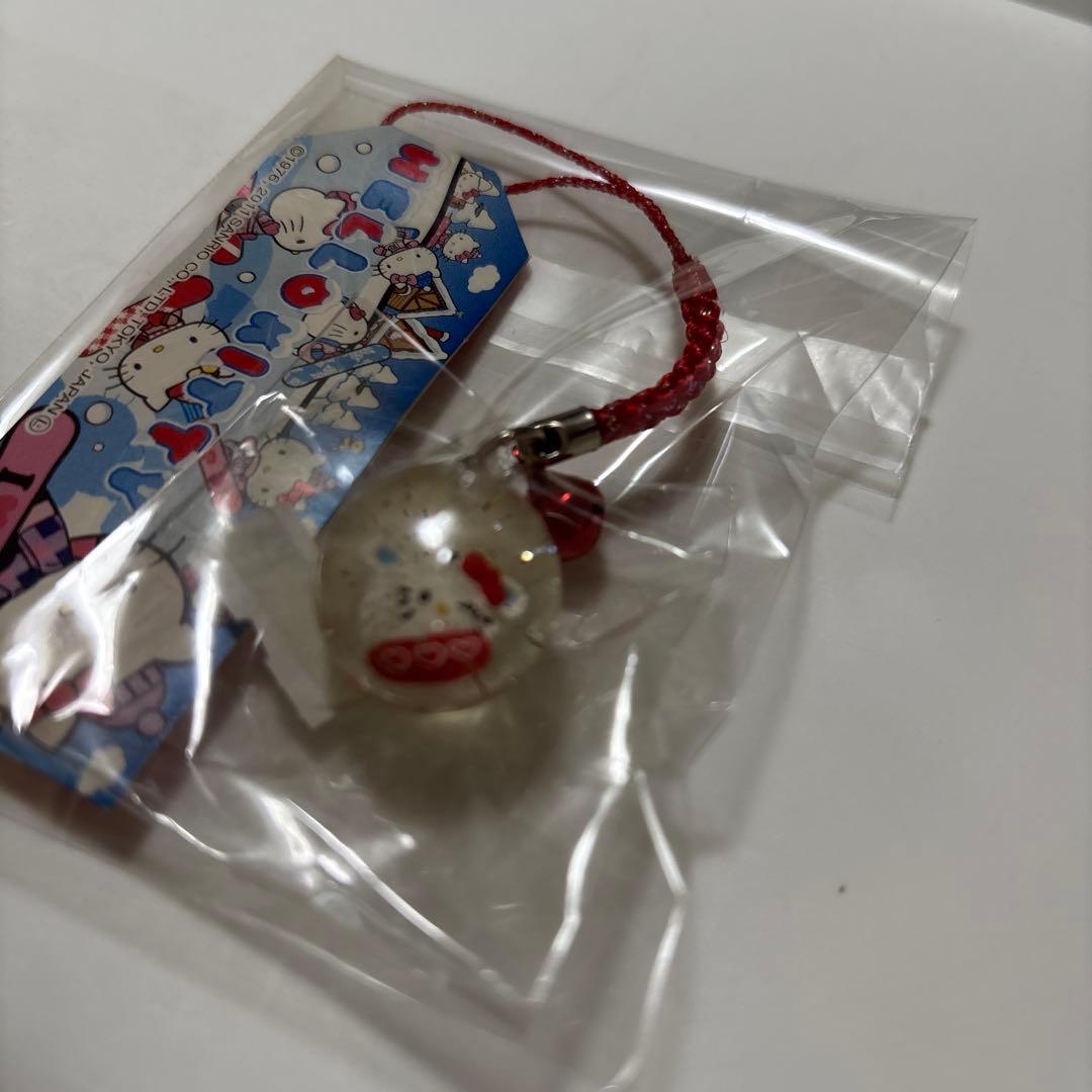 ご当地キティ　白くま　スノボー　丸玉ねつけ　ストラップ