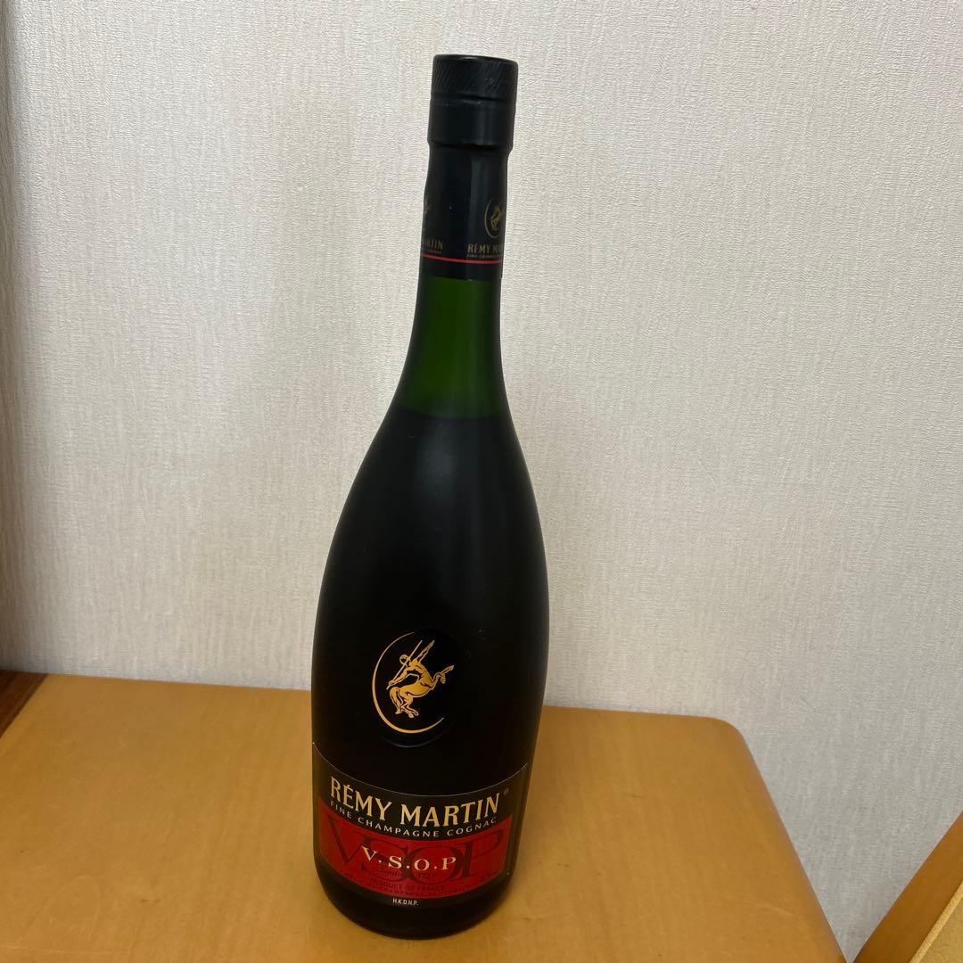 レミーマルタンのV.S.O.P 楽天市場】レミーマルタン VSOP 正規 40度 箱付 700ml : 酒類の総合