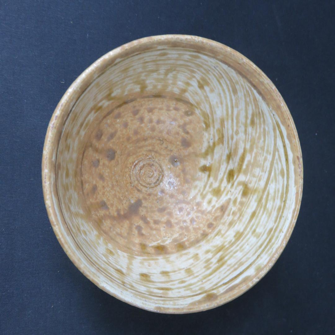 茶碗 在銘 木箱 共箱 作家物 抹茶碗 茶器 茶道具 お稽古 黄土 - メルカリ