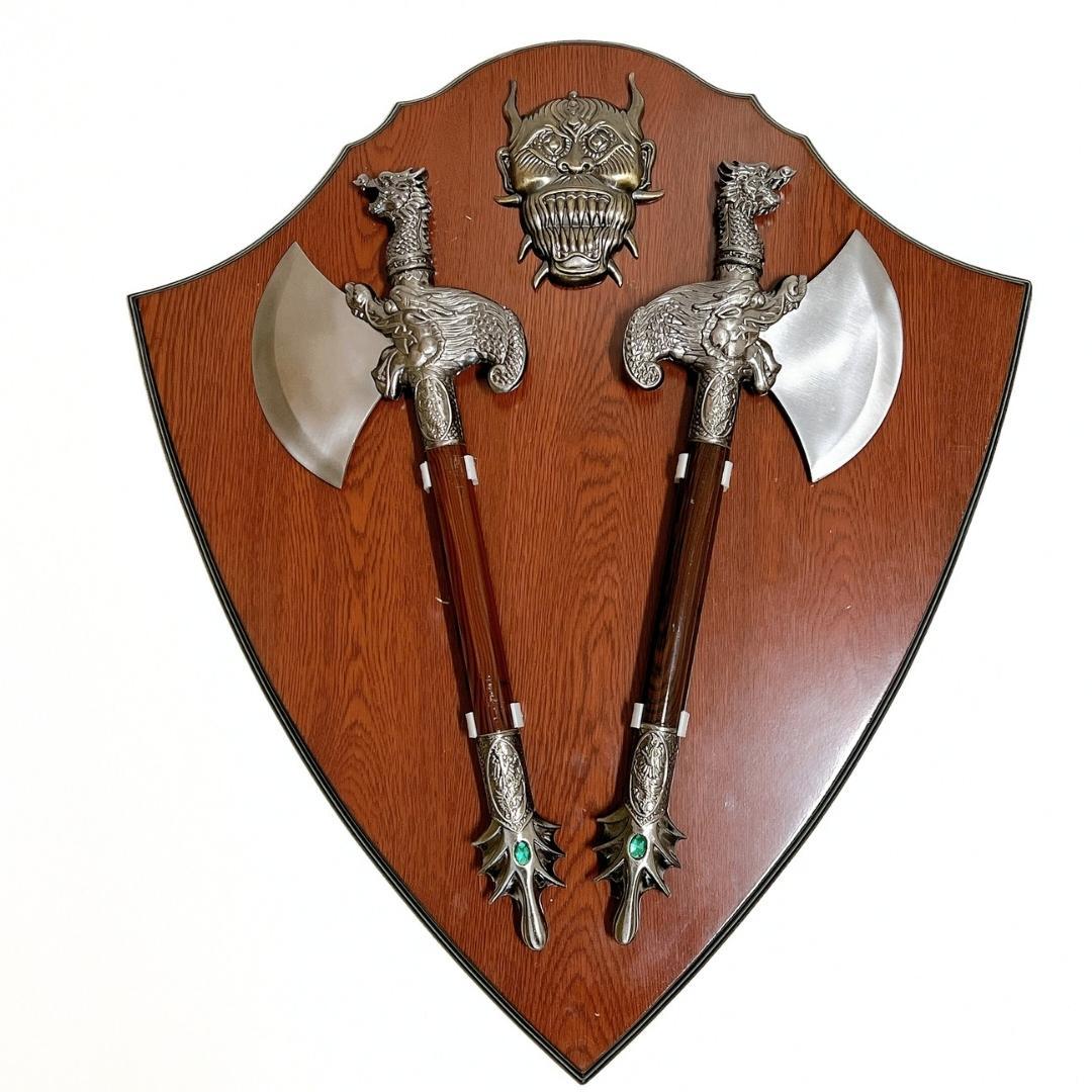 希少✨】バトルアックスの壁掛け 中世ヨーロッパ風の壁掛け 鉄製で重量