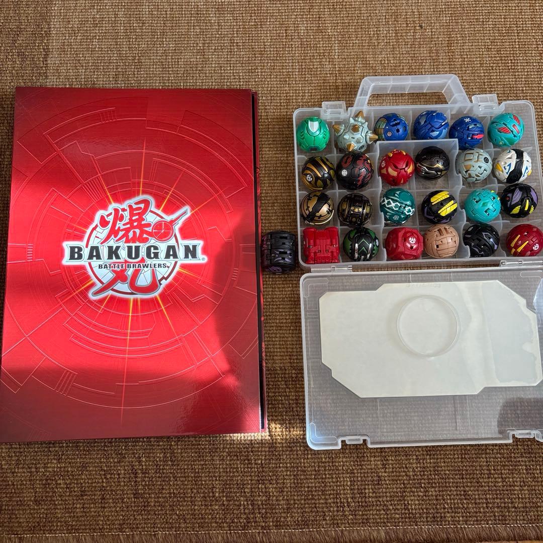 爆丸25個まとめ売り ケースとカードとカードホルダー付き - メルカリ