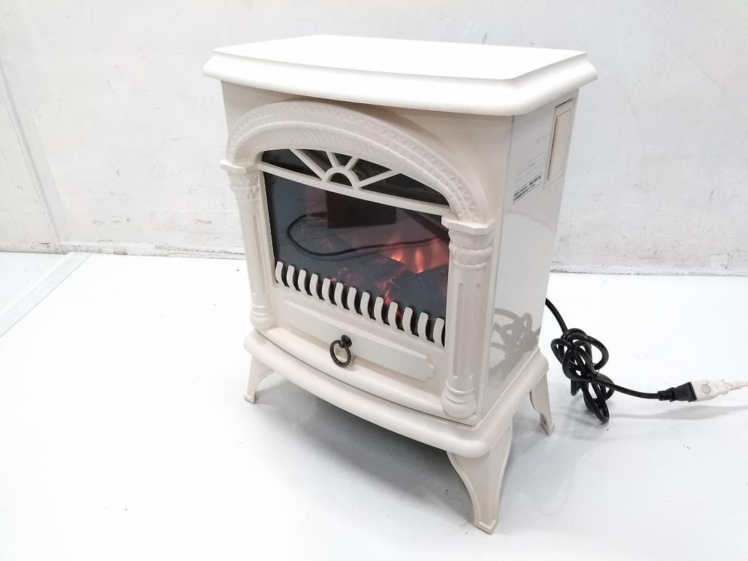 ニトリ 暖炉型ファンヒーター IQ IV BLT-999B-2-S-IV ♪ - メルカリ