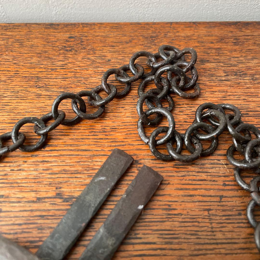 鉄の十字架　溶接　抽象的なイエスキリスト像　アイアン　モダニズム　キュビズム