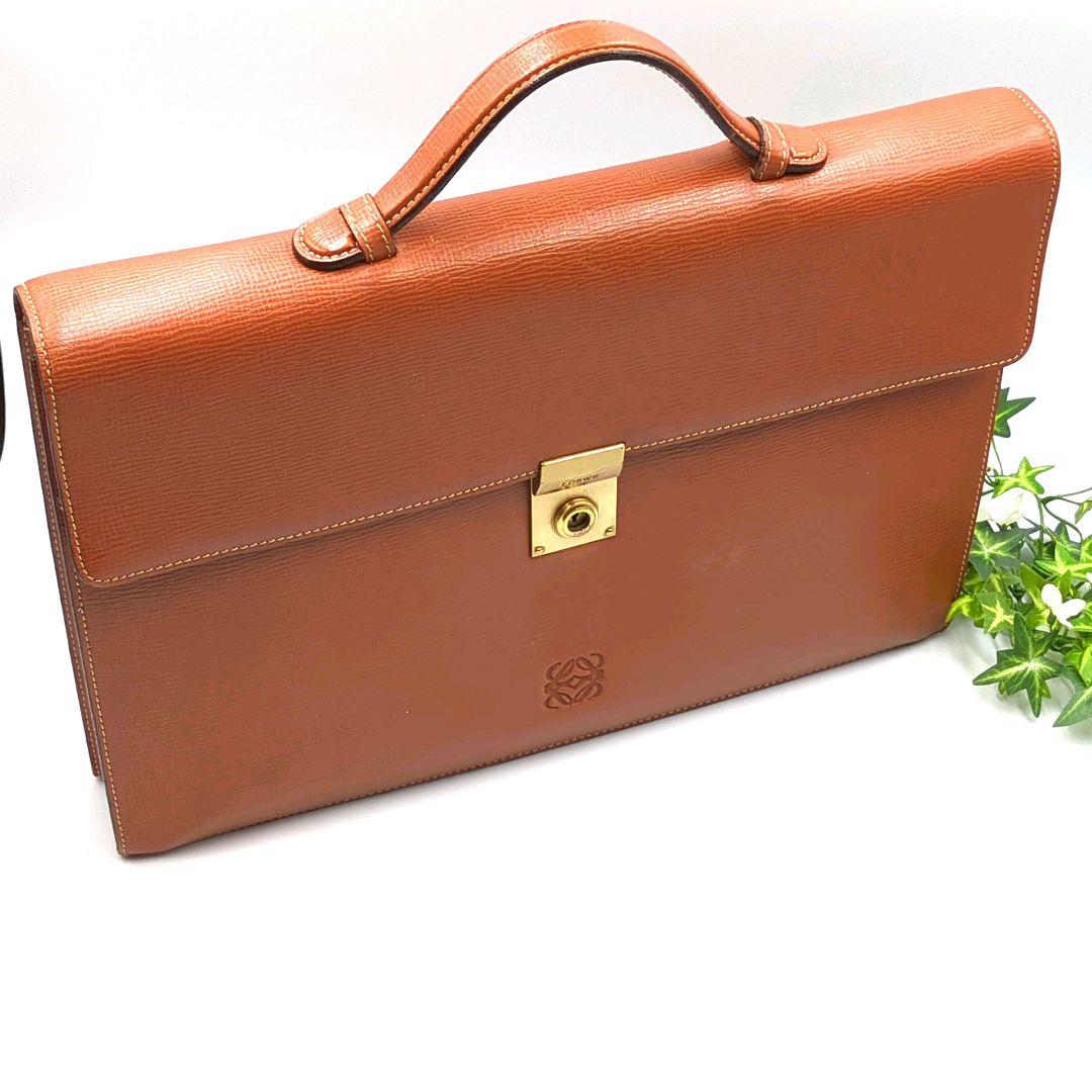 美品✨️LOEWE　ブラウンカラー　ビジネスバッグ