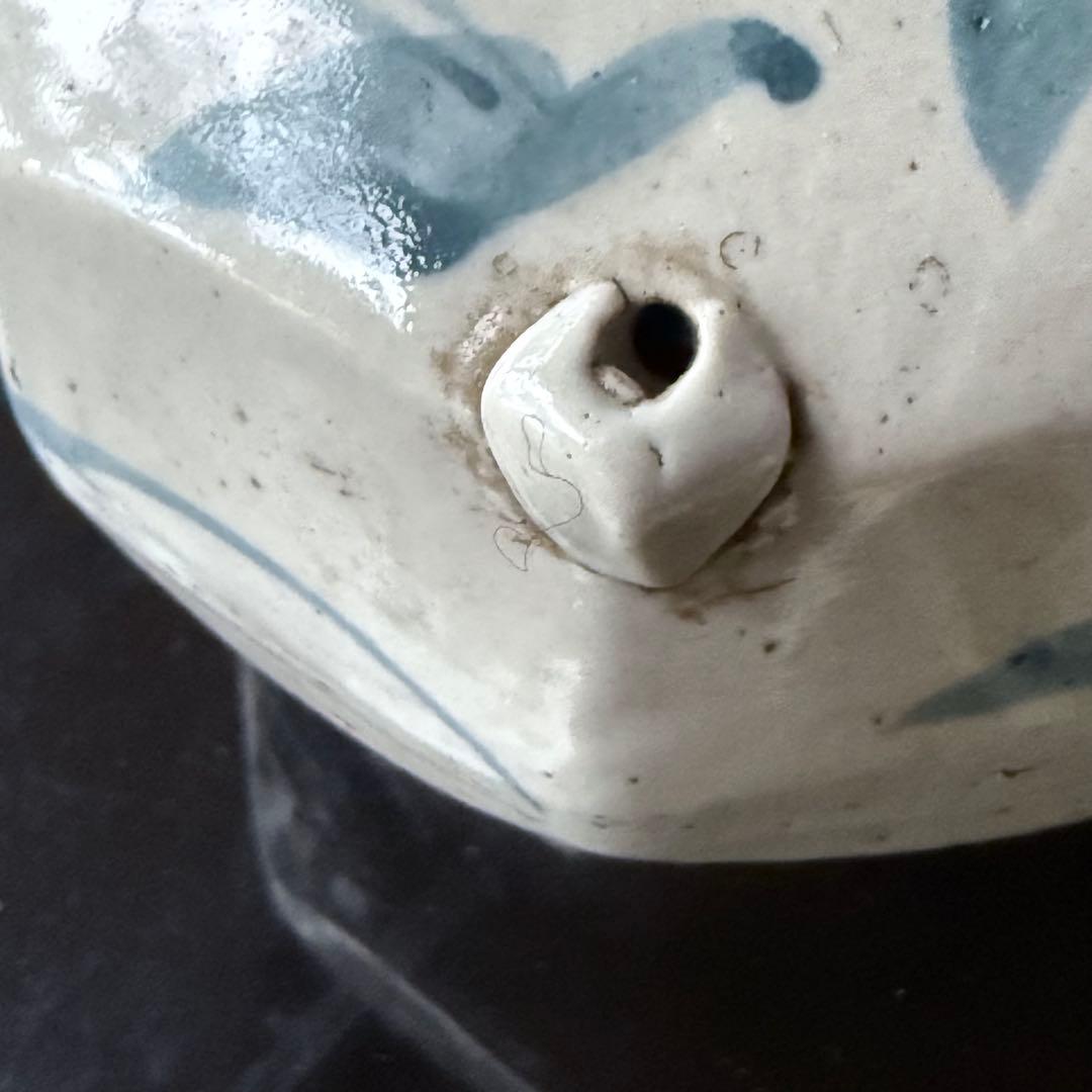 明日朝まで‼️大陸の息吹‼️書人の心 染付草花文時代染付水注 水滴一点