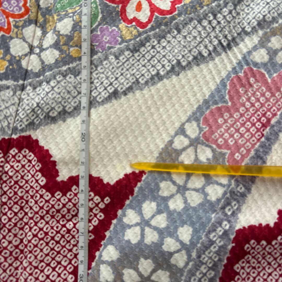 正絹 赤×黒 疋田 熨斗目 振袖 着物単品 成人式