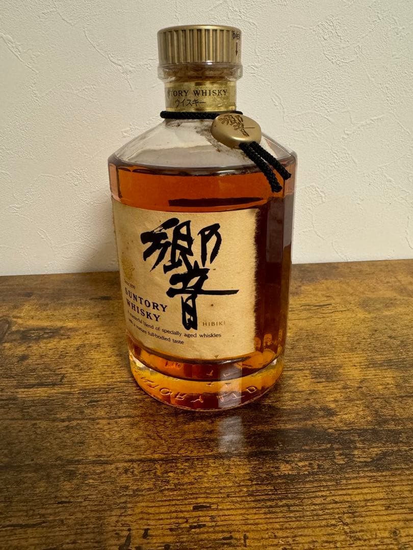 サントリー 響 750mlゴールドラベル