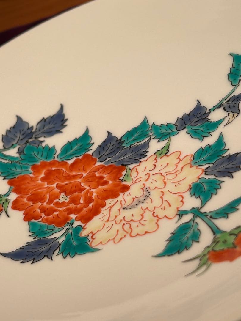 人間国宝 14代 柿右衛門 本人作 濁手 牡丹文 皿