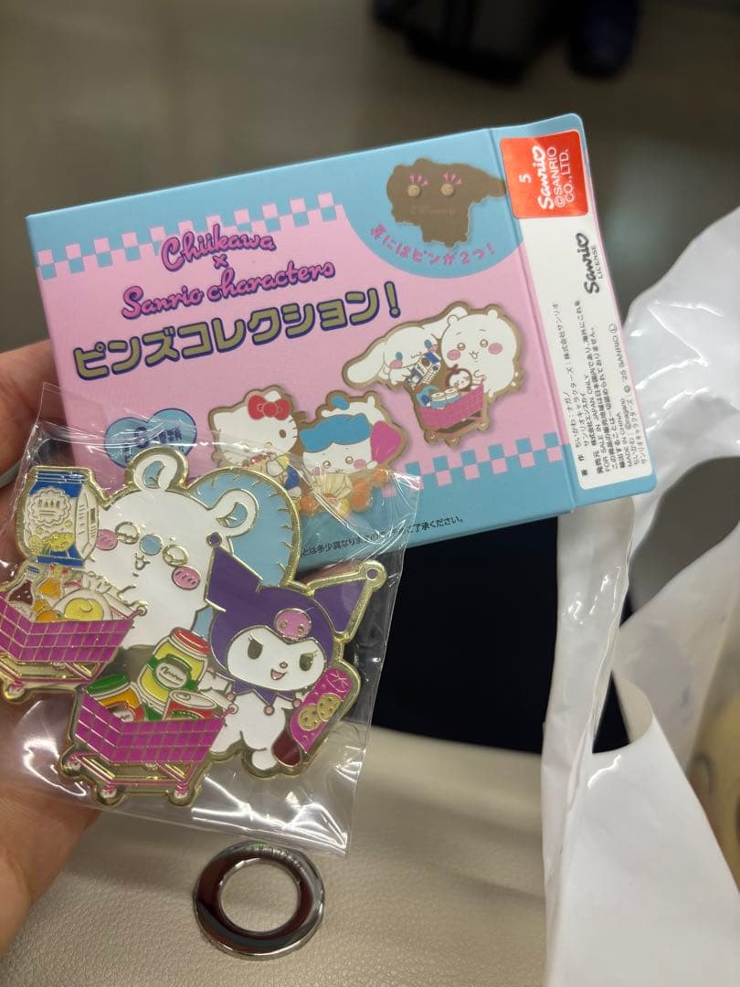 ちいかわサンリオピンズコレクション - メルカリ