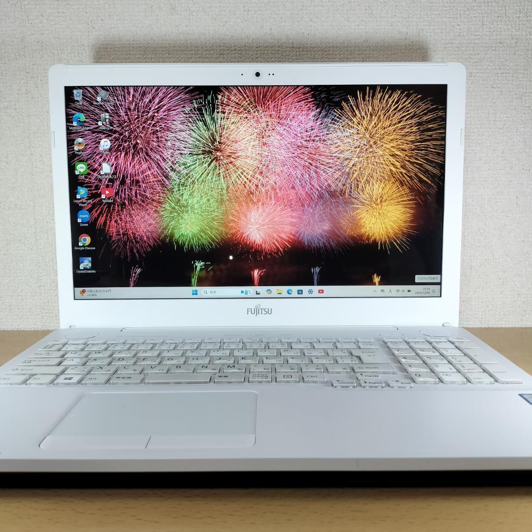 ノートPC Core i7 Windows11 SSD メモリ16GB 富士通 - メルカリ