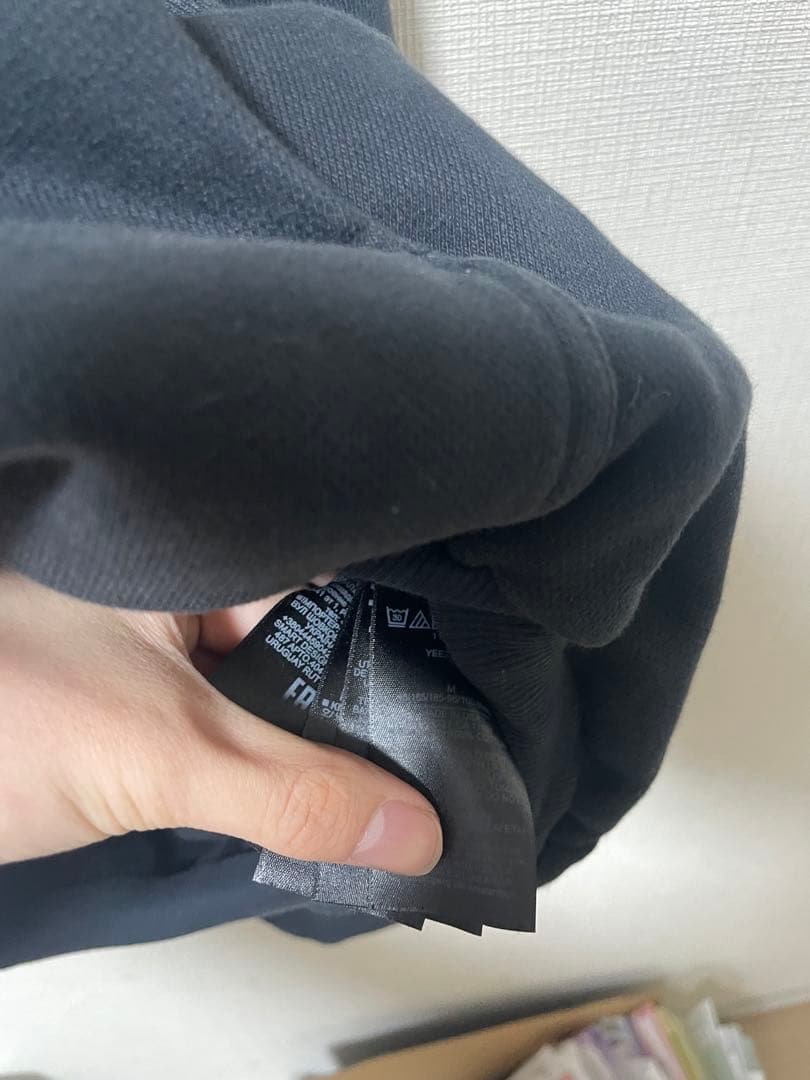 正規品yeezy gap balenciaga dove フーディ　パーカー　m