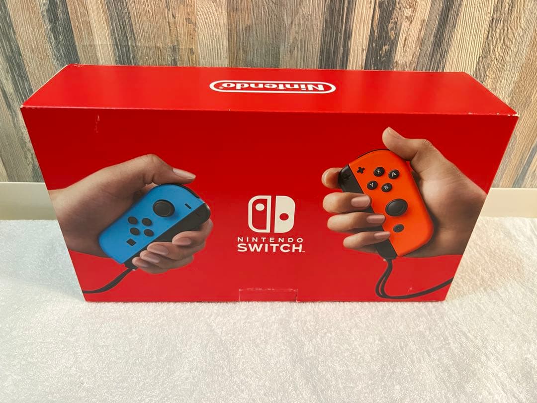 Nintendo Switch本体+ケース付