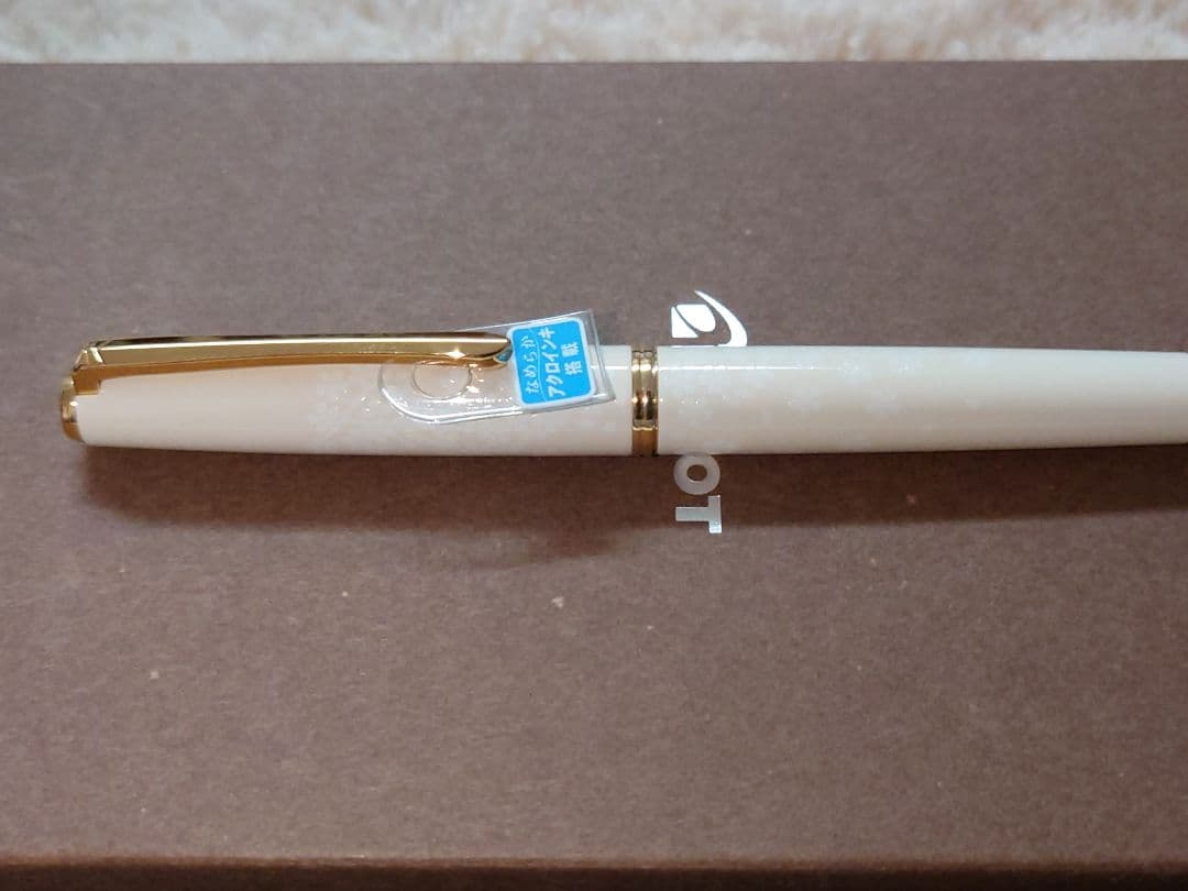 廃番 パイロット レディホワイト白漆 桜 ボールペン デッドストック