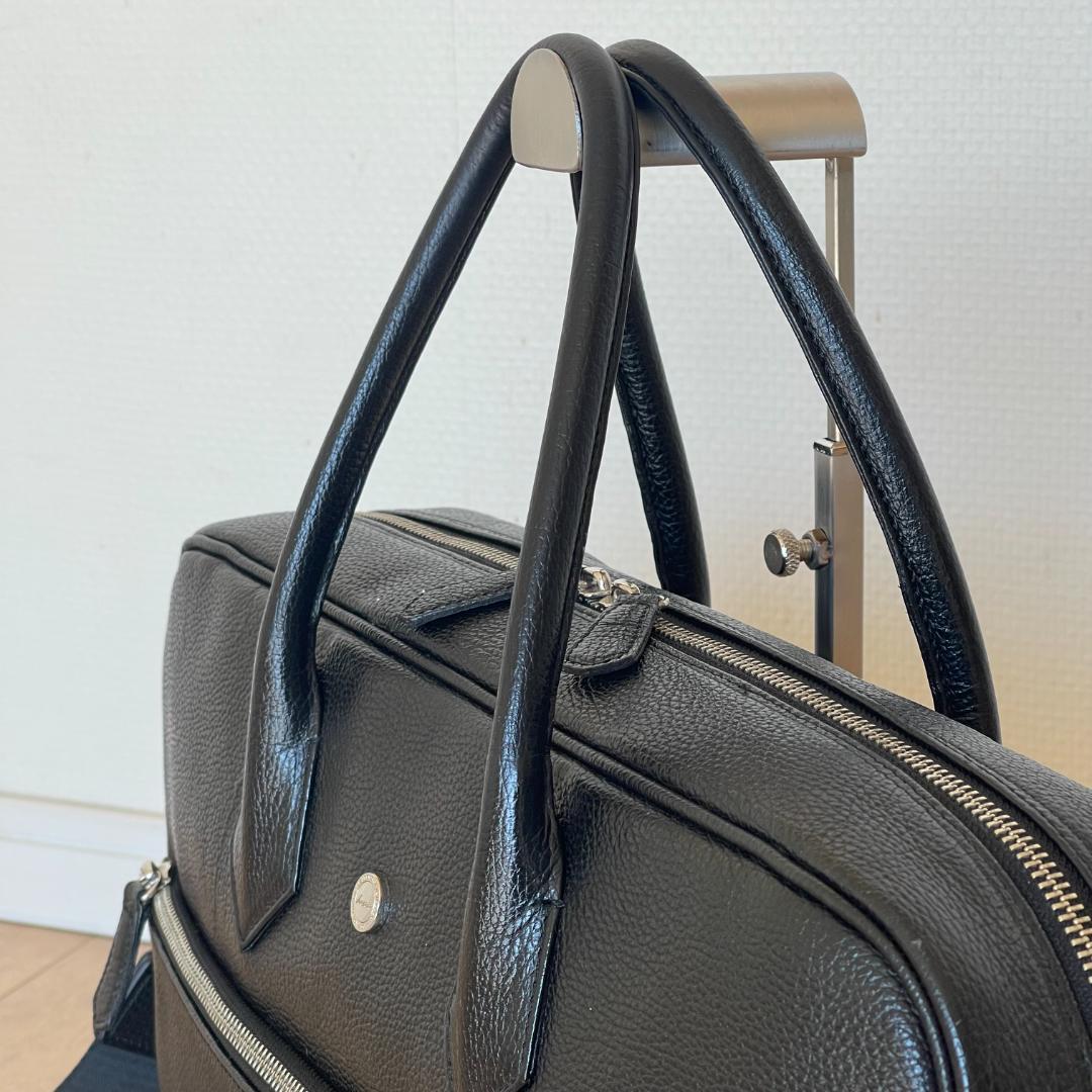 【yuji037466様】hinn エンボスレザー ビジネスバッグ