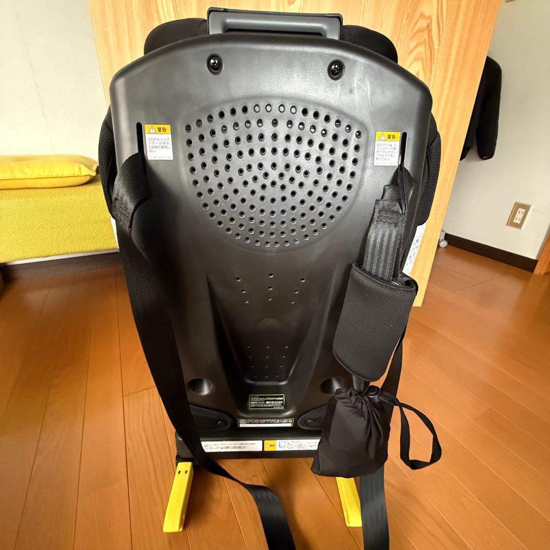 Aprica フォームフィット 赤　ジュニアシート　isofix