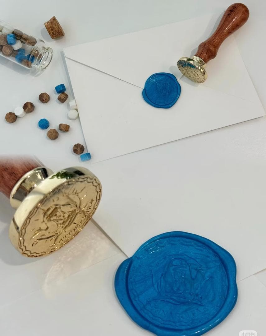 鳴潮　ローソン　コラボ　金属缶バッジ　記念ギフトボックス 中国限定　正規品　新品