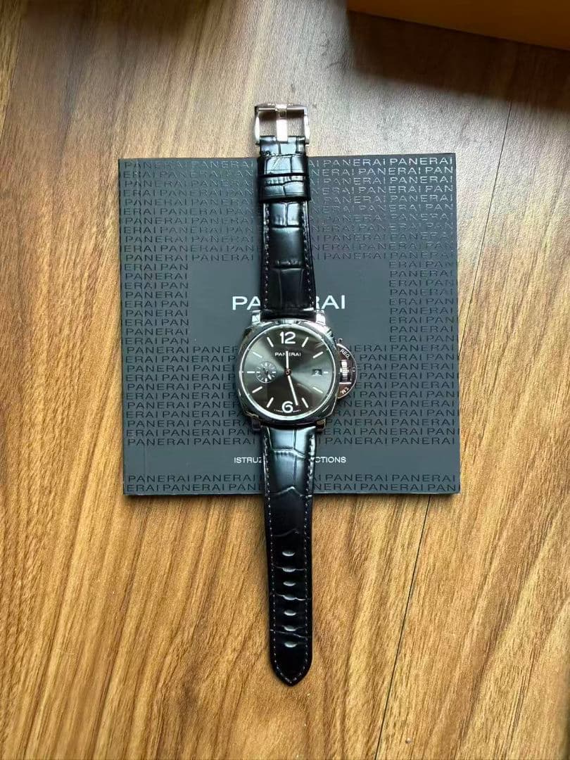 パネライルミノール デゥエ PAM01250 スモールセコンド デイト 自動巻き