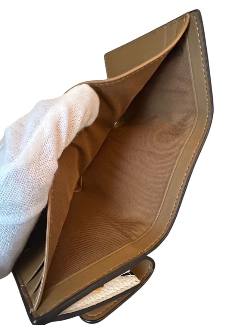 極美品』COACH フラワープリント 三つ折りミニ財布の通販はau PAY