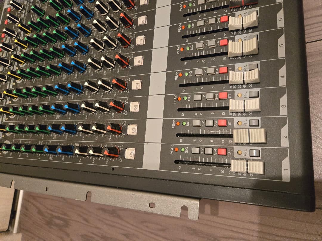 訳あり【YAMAHA】ヤマハ卓上アナログミキサーMGP16X