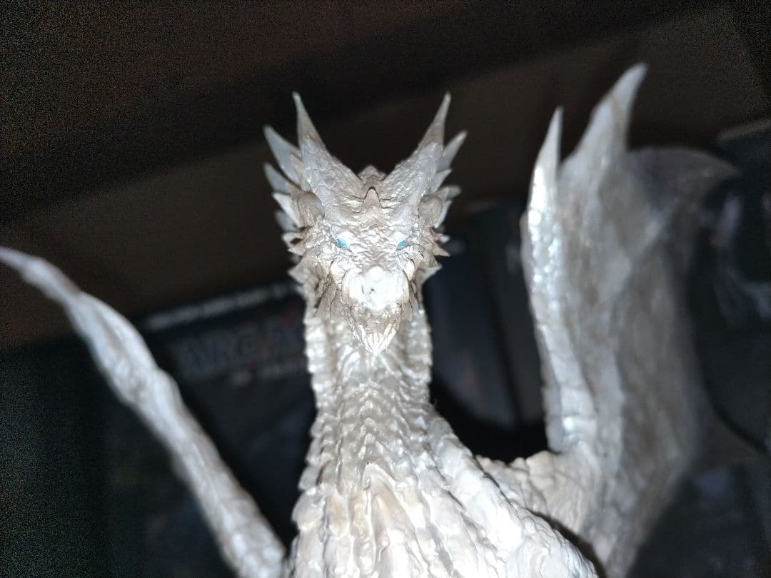 専用　クリエイターズモデル　クシャルダオラ脱皮