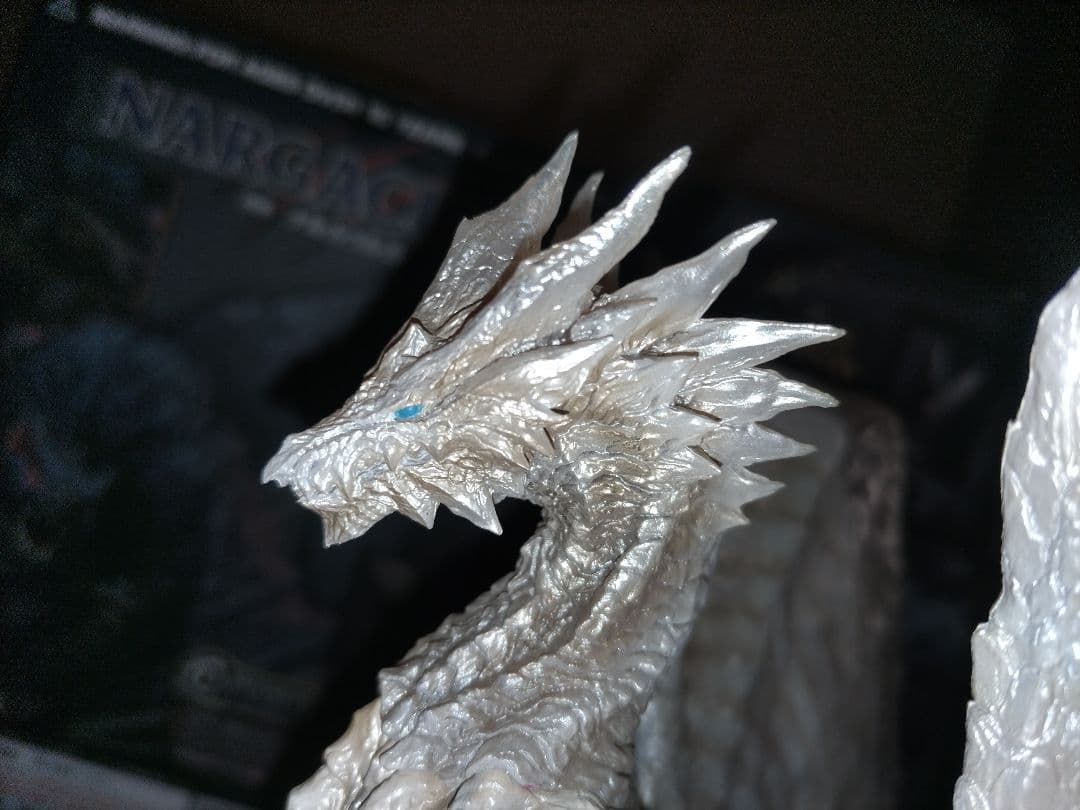 専用　クリエイターズモデル　クシャルダオラ脱皮