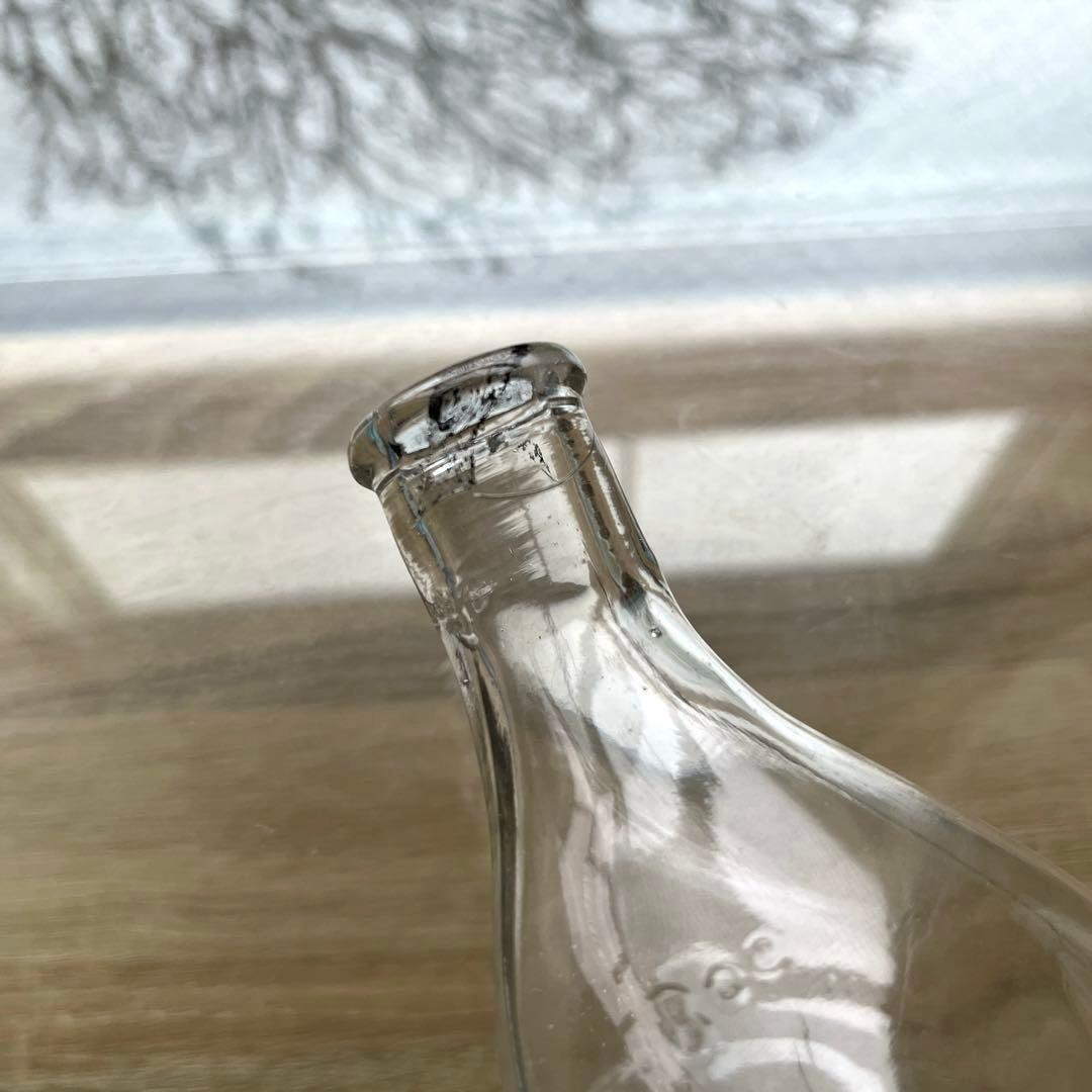 骨董 時代ガラス 希少 ウサギ哺乳瓶 ウサギ車エンボス ウランガラス