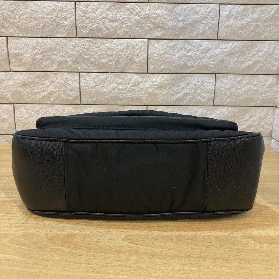 PRADA プラダ ナイロン ショルダーバッグ 肩掛け ハンドバッグ