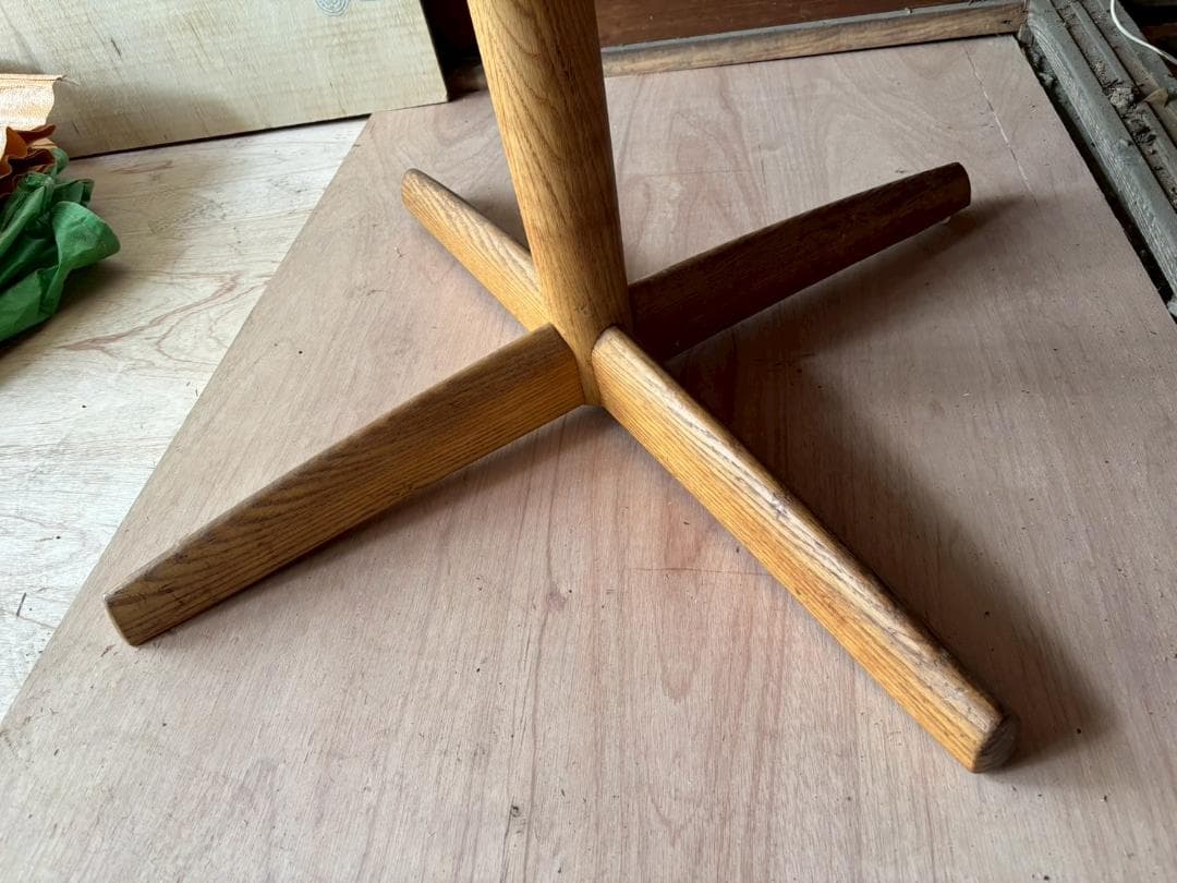 ①飛騨産業　キツツキ　円形テーブル　ダイニングテーブル　ヴィンテージ　インテリア