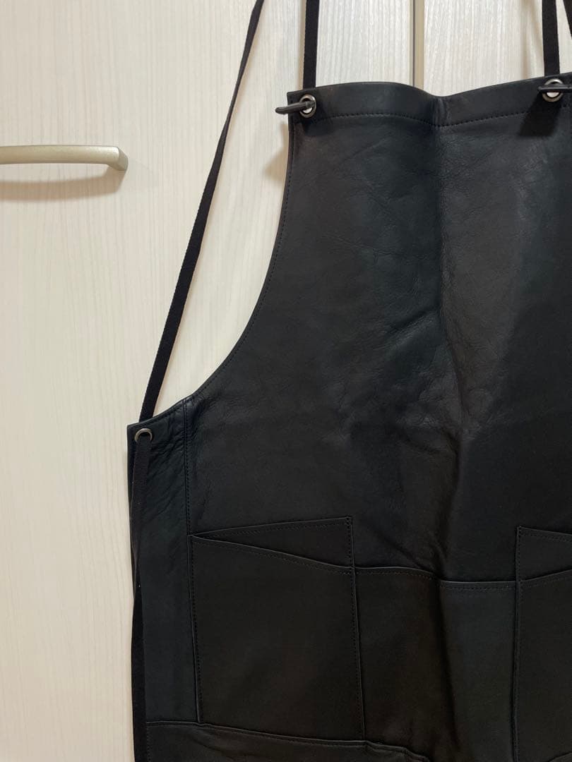 ⚫︎HARE × aruci レザーエプロン
