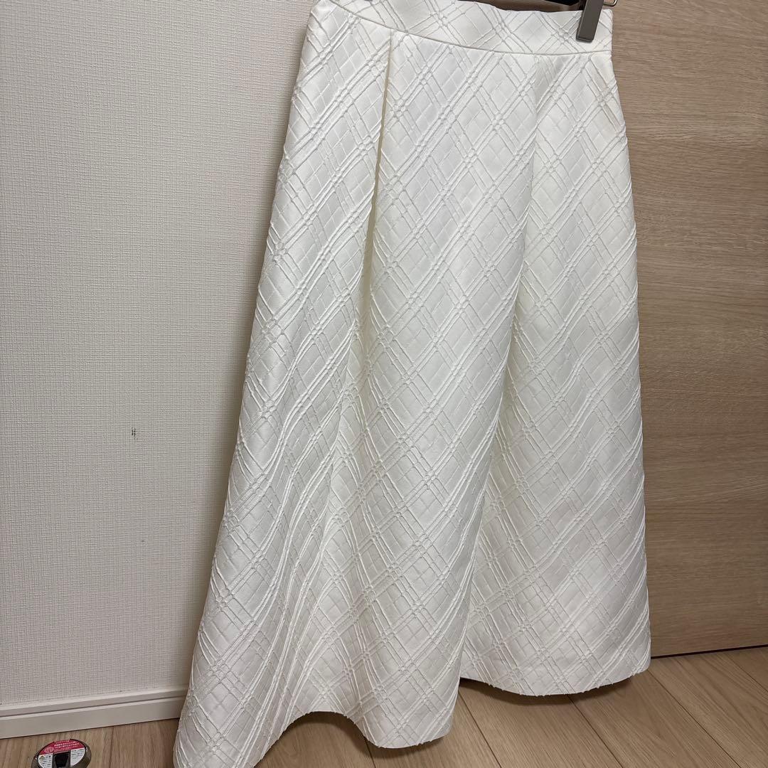 マグノリアコレクション　ジャガードスカート　白　サイズ38