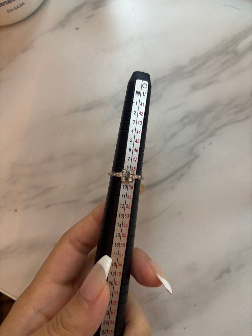 ティファニー Tワイヤー ダイヤ 9号