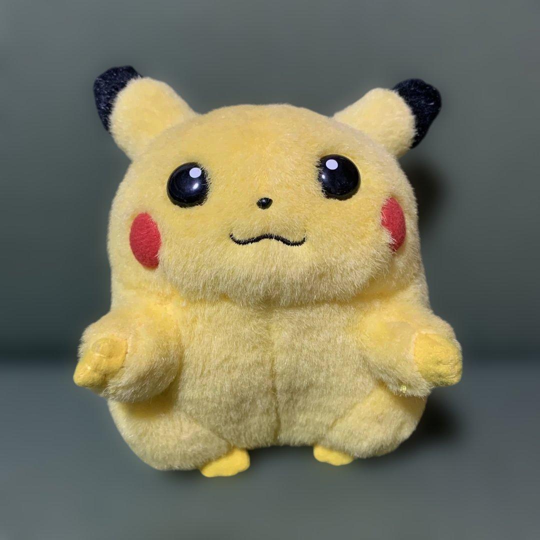 ピカチュウ ぬいぐるみ 置き物 ３体セット TOMY 陶磁器 フィギュア