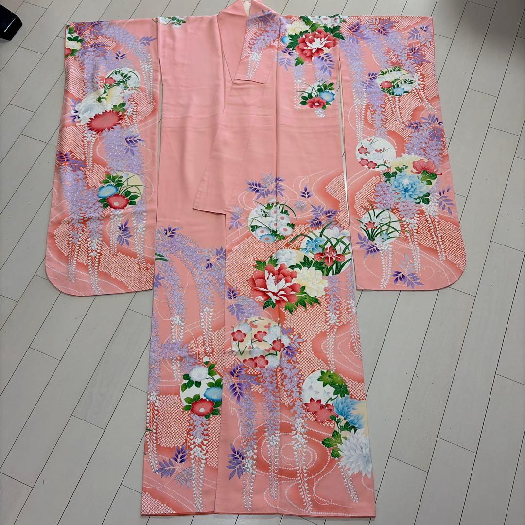 □E5322□美品□正絹□珊瑚色 藤に花尽くし 袷 振袖