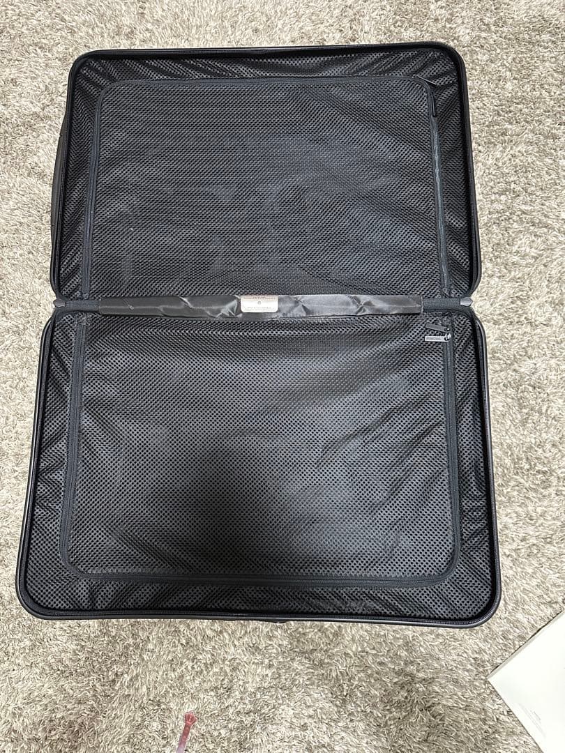 超稀少！！ PORSCHE × RIMOWA (ポルシェ純正アクセサリー) 2025年最新