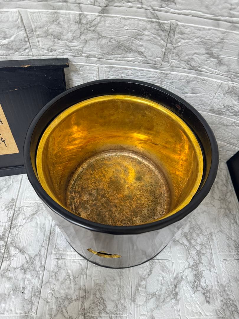 由緒ある品】桐菊透 梨子地 木製 火鉢 銅製 落とし