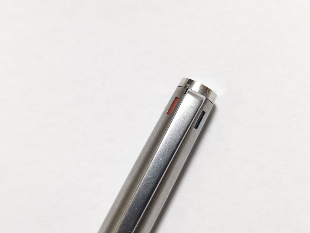 モンブラン　廃盤ボールペン　多機能ペン　4色　振り子式　ステンレス